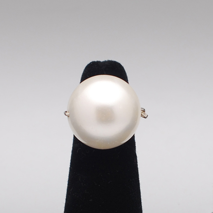 large-pearl-ring